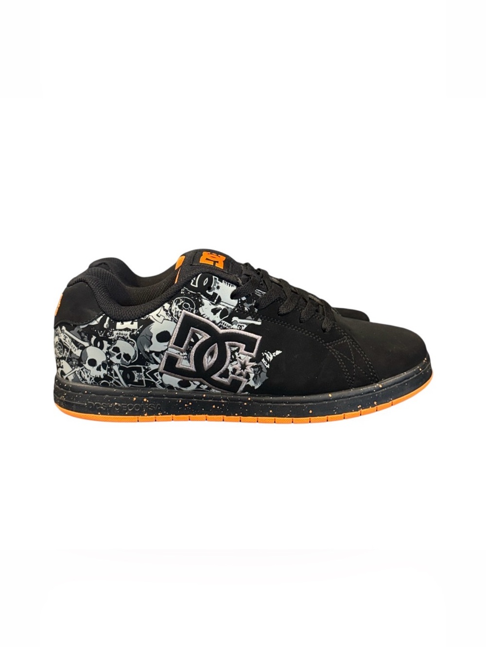 New authentic DC signature designer skate sneakers sz men’s 10.5 display